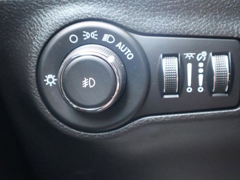 Used 2020 Jeep Compass Trailhawk w/ Leather Interior Group AWD/4WD image 69