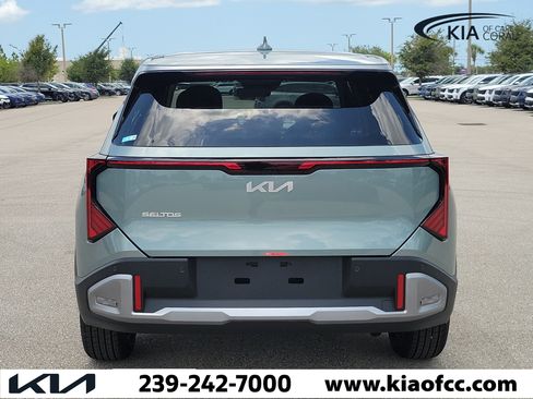 New 2027 Kia Seltos S FWD image 5