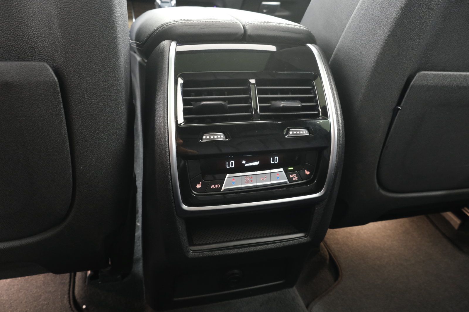 Used 2019 BMW X5 xDrive40i w/ Premium Package 2 AWD/4WD image 36