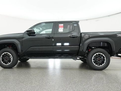 New 2025 Toyota Tacoma TRD Off-Road image 20