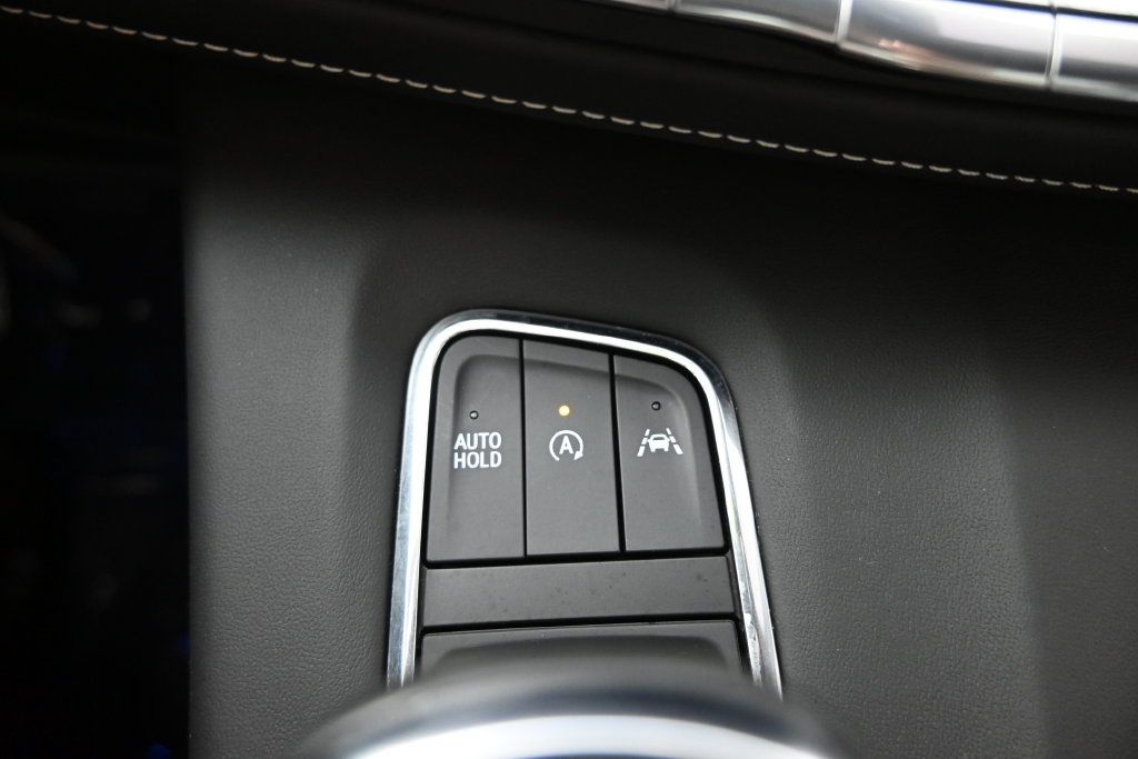 Used 2024 Cadillac Escalade Sport Platinum w/ LPO, ONYX Package AWD/4WD image 36