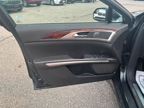 Used 2013 Lincoln MKZ FWD image 14