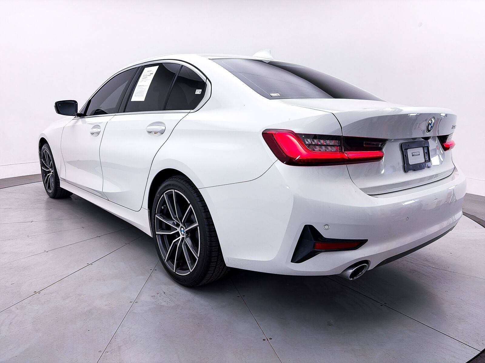 Used 2020 BMW 330i Sedan w/ Convenience Package RWD image 13
