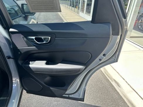 Certified 2025 Volvo XC60 B5 Plus AWD/4WD image 12