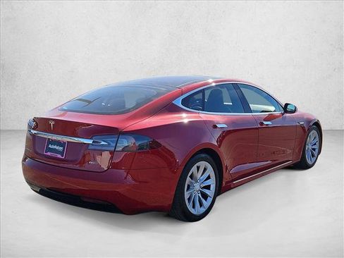 Used 2016 Tesla Model S 60D image 5