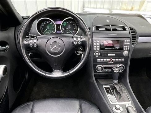 Used 2005 Mercedes-Benz SLK 350 image 5