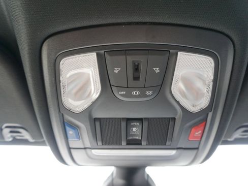 Used 2020 RAM 1500 Big Horn AWD/4WD image 25