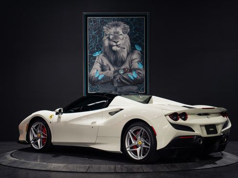 Used 2023 Ferrari F8 Tributo RWD image 44