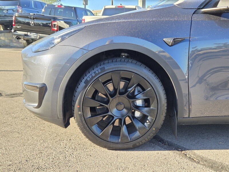Used 2023 Tesla Model Y Long Range AWD/4WD image 10