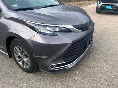 Certified 2021 Toyota Sienna XLE w/ XLE Plus Package image 5