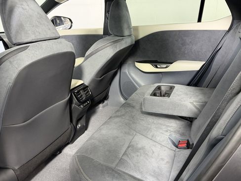 Used 2024 Lexus RZ 450e Premium image 25