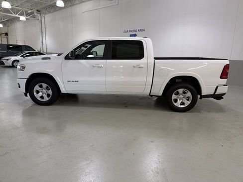 Used 2025 RAM 1500 Big Horn AWD/4WD image 5