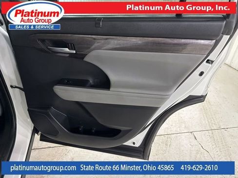 Used 2022 Toyota Highlander Platinum image 38