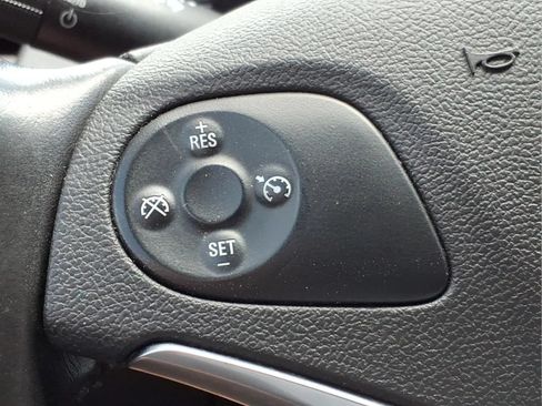 Used 2019 Chevrolet Impala LT FWD image 24