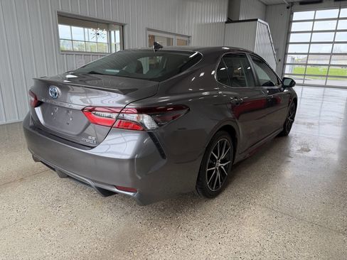 Used 2023 Toyota Camry SE FWD image 6
