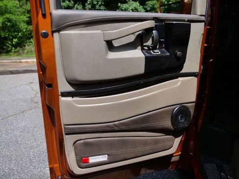 Used 2025 GMC Savana 2500 Extended w/ Driver Convenience Package RWD image 22