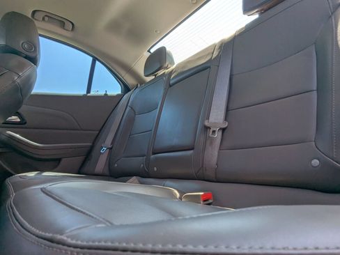 Used 2014 Chevrolet Malibu LT FWD image 11