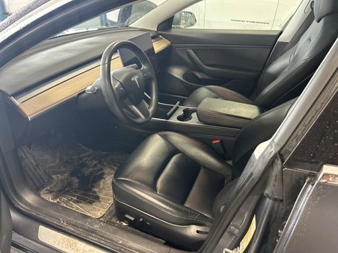 Used 2019 Tesla Model 3 Long Range image 8