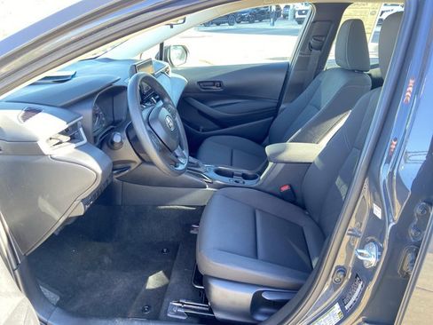 Used 2024 Toyota Corolla LE image 33