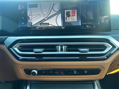 Used 2024 BMW 330i xDrive Sedan w/ Premium Package image 17