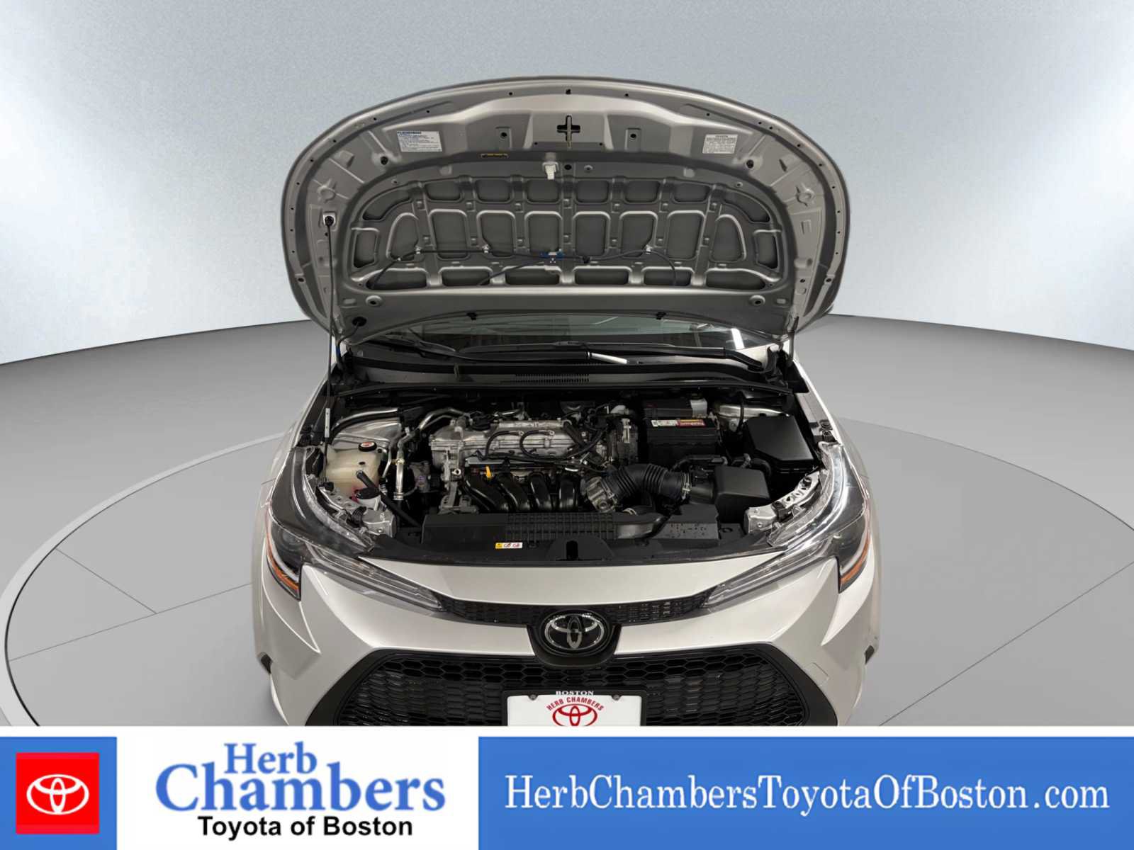 Used 2021 Toyota Corolla LE w/ LE Convenience Package FWD image 12