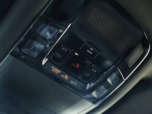 Used 2025 Lexus RX 350h image 40