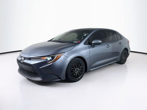 Used 2020 Toyota Corolla LE FWD image 4