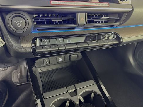 New 2026 Toyota Prius XLE FWD image 21