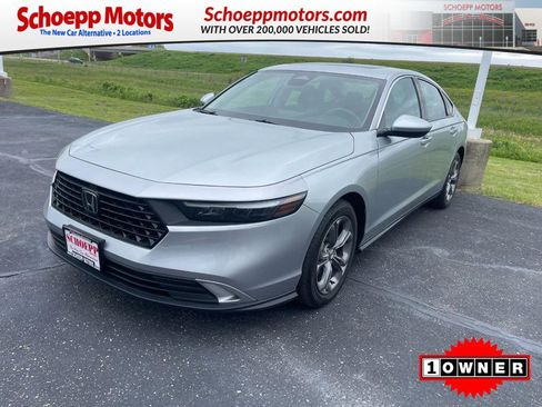 Used 2024 Honda Accord EX image 1