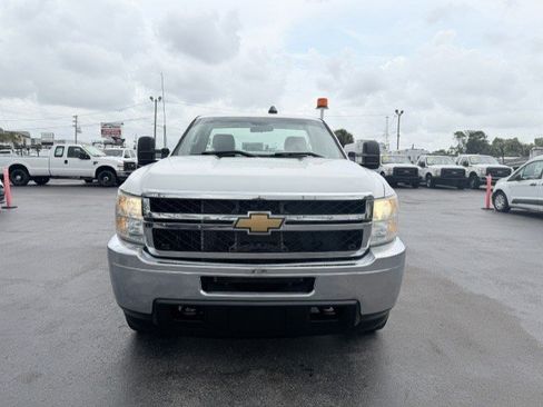 Used 2013 Chevrolet Silverado 3500 W/T RWD image 2