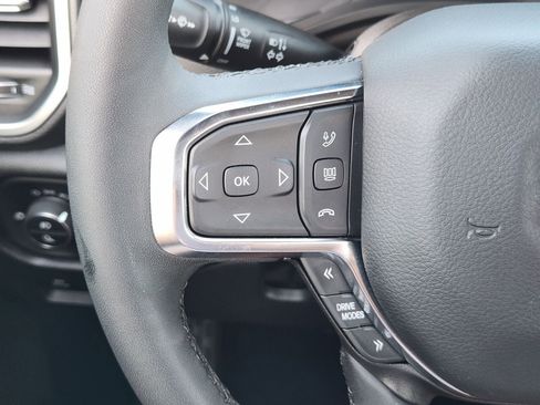 Used 2025 RAM 1500 Lone Star image 40