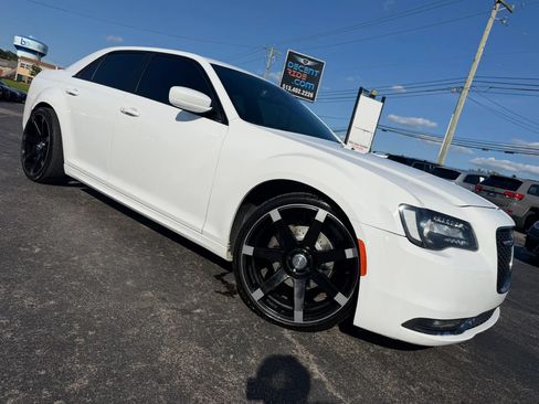 Used 2016 Chrysler 300 S RWD image 55
