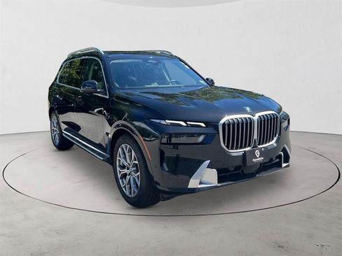 Used 2024 BMW X7 xDrive40i image 7