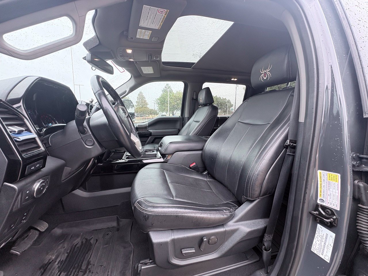 Used 2021 Ford F250 Lariat w/ Lariat Ultimate Package AWD/4WD image 6