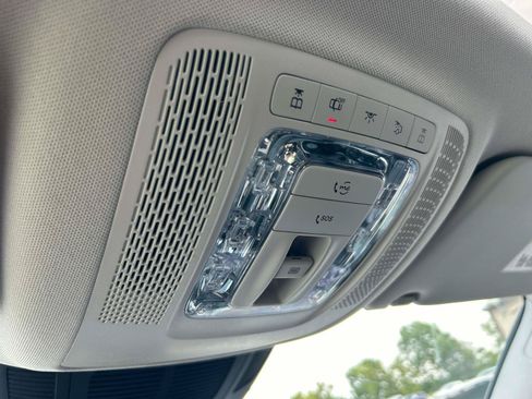 Used 2026 Mercedes-Benz GLS 450 4MATIC image 37