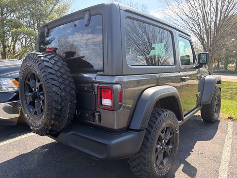 Used 2021 Jeep Wrangler Willys AWD/4WD image 10