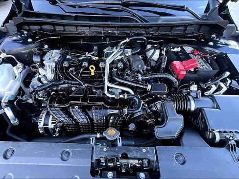 Certified 2024 Nissan Altima 2.5 SR image 30