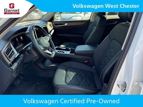 Certified 2024 Volkswagen Atlas SE w/ Panoramic Sunroof Package AWD/4WD image 10