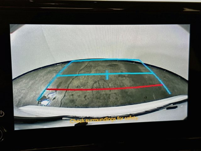 Used 2025 Toyota Corolla LE FWD image 17