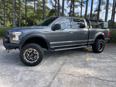 Used 2016 Ford F150 XLT w/ XTR Package image 3