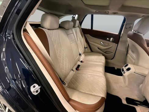 Used 2022 Mercedes-Benz E 450 4MATIC All-Terrain Wagon image 19
