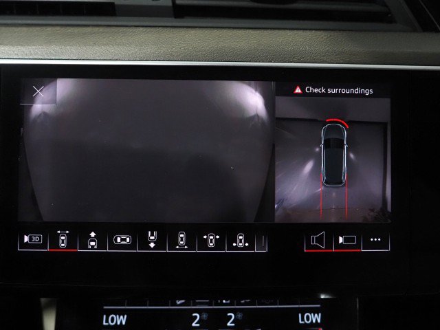 Used 2024 Audi Q8 e-tron Premium Plus w/ Premium Plus Package AWD/4WD image 32