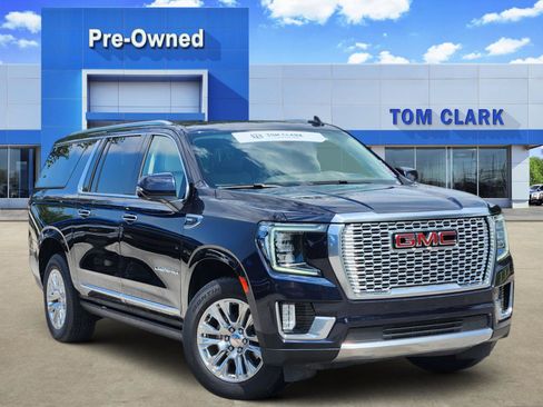 Used 2022 GMC Yukon XL Denali AWD/4WD image 1