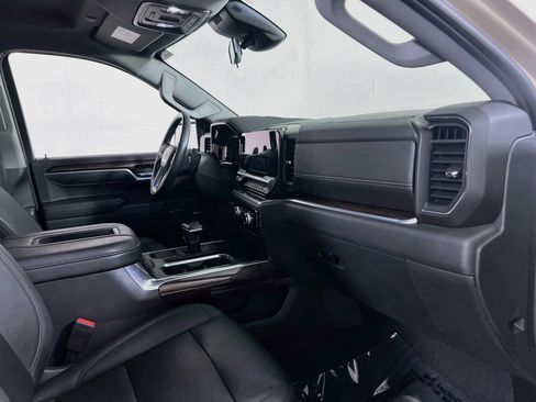 Used 2022 GMC Sierra 1500 Elevation w/ Elevation Premium Package AWD/4WD image 28