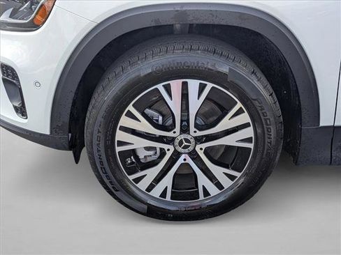 Used 2025 Mercedes-Benz GLB 250 4MATIC image 22