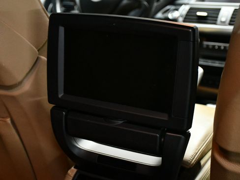 Used 2014 BMW X6 M image 39