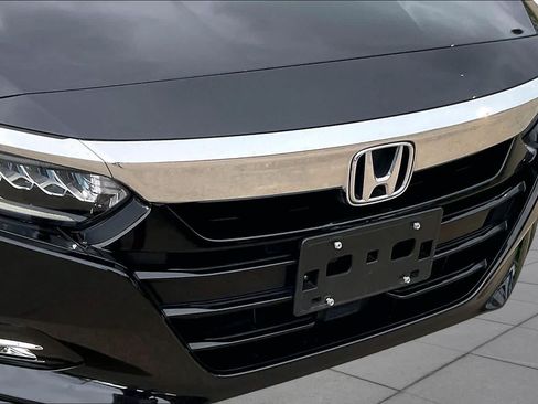 Used 2020 Honda Accord Touring image 29
