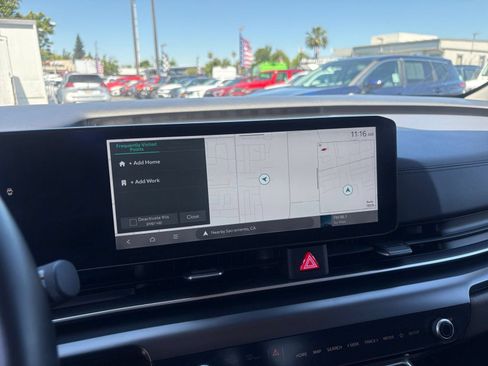 Used 2026 Kia Carnival FWD image 20