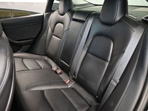 Used 2021 Tesla Model 3 Standard Range Plus image 27