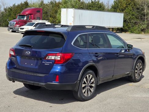 Used 2015 Subaru Outback 3.6R Limited AWD/4WD image 5